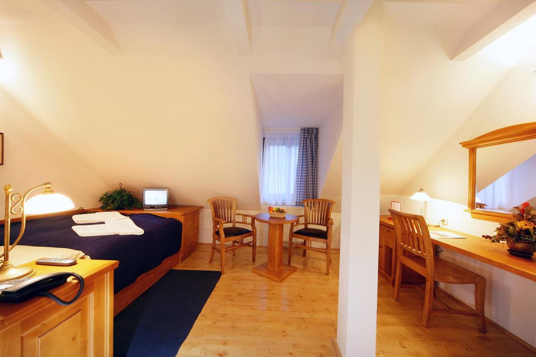 Hotel Pizzeria Belmonte Špindlerŭv Mlýn Luaran gambar
